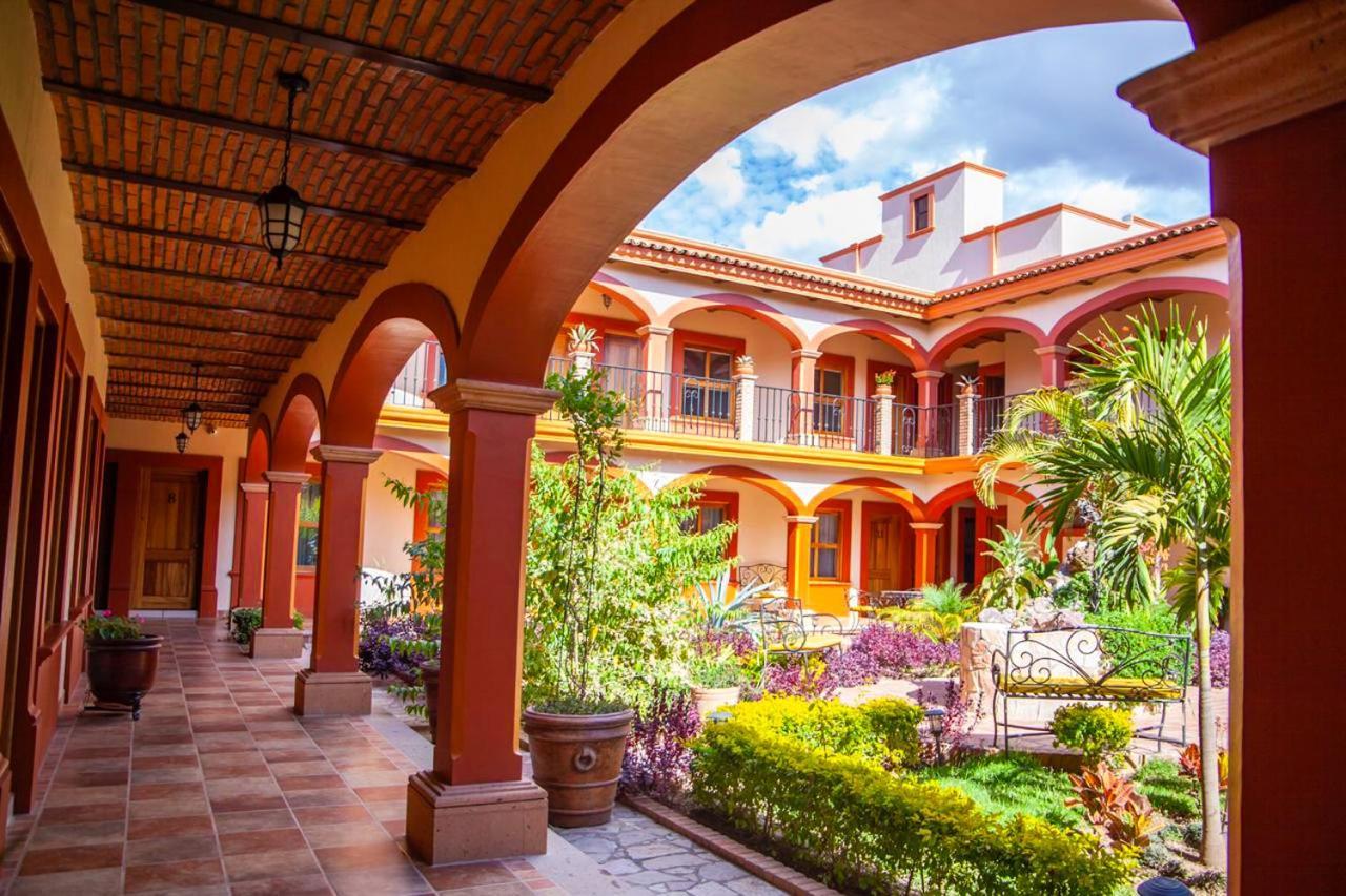 Encanto De La Sierra Hotel Маскота Экстерьер фото