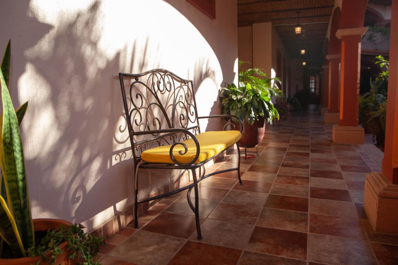Encanto De La Sierra Hotel Маскота Экстерьер фото